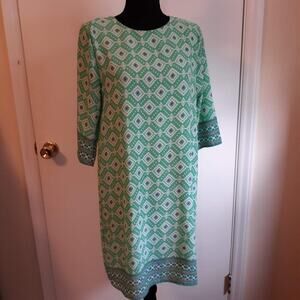 Everly Shift Dress Seafoam Green w/ contrasting borders 3/4 sleeve Size M